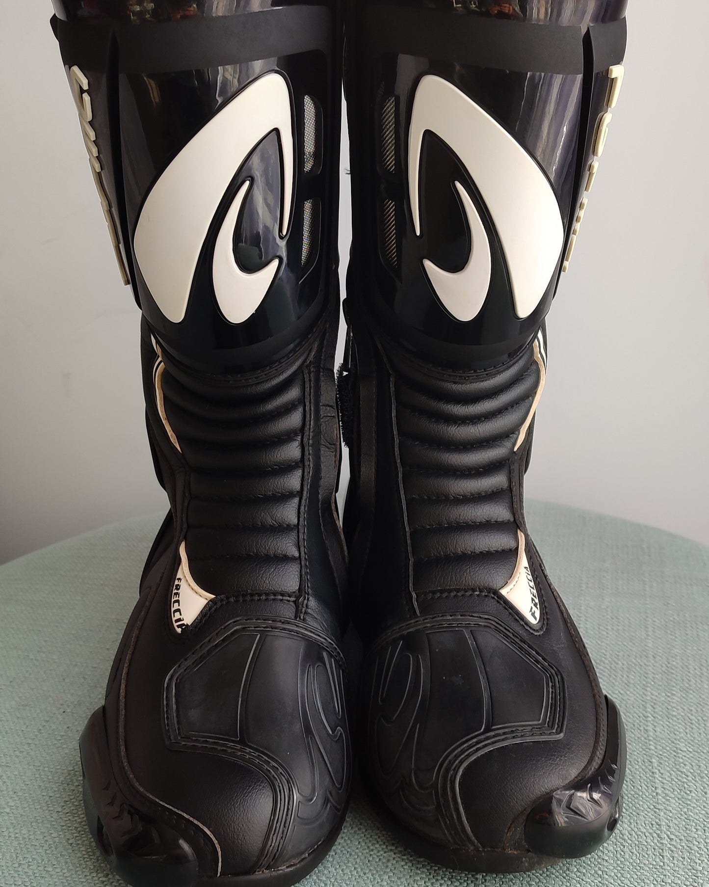 Botas Forma Freccia