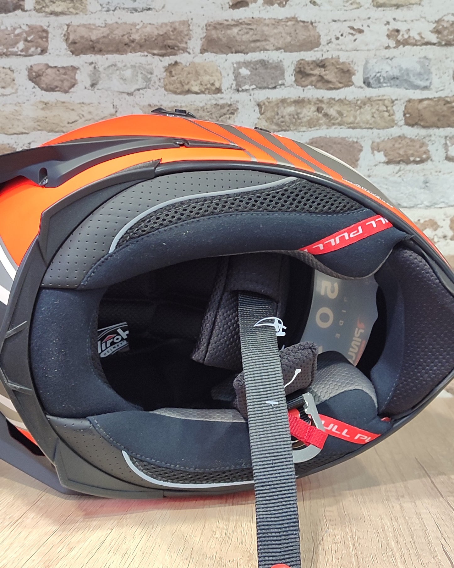 Casco Airoh GP 550 S