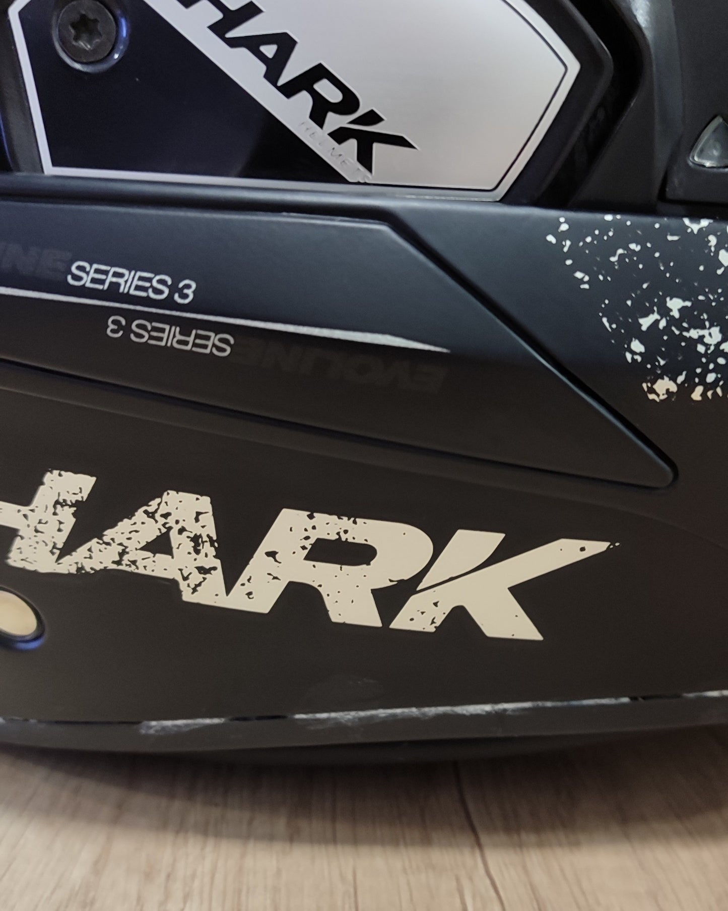 Casco Shark Evoline
