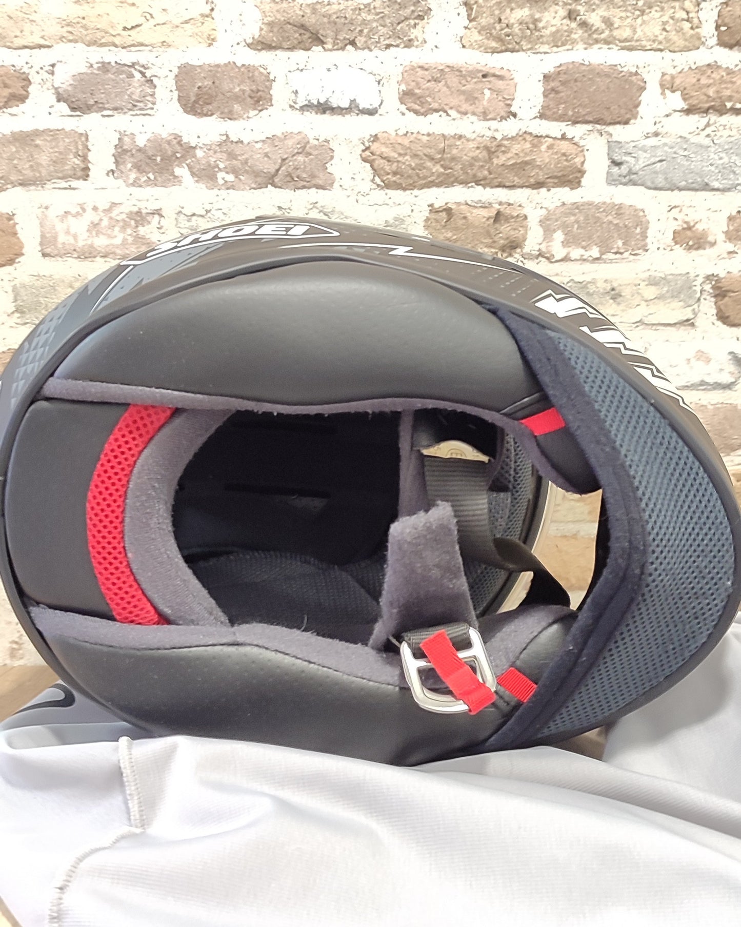 Casco Shoei NXR