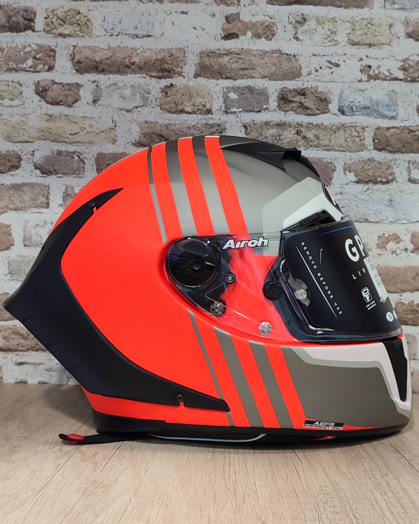 Casco Airoh GP 550 S