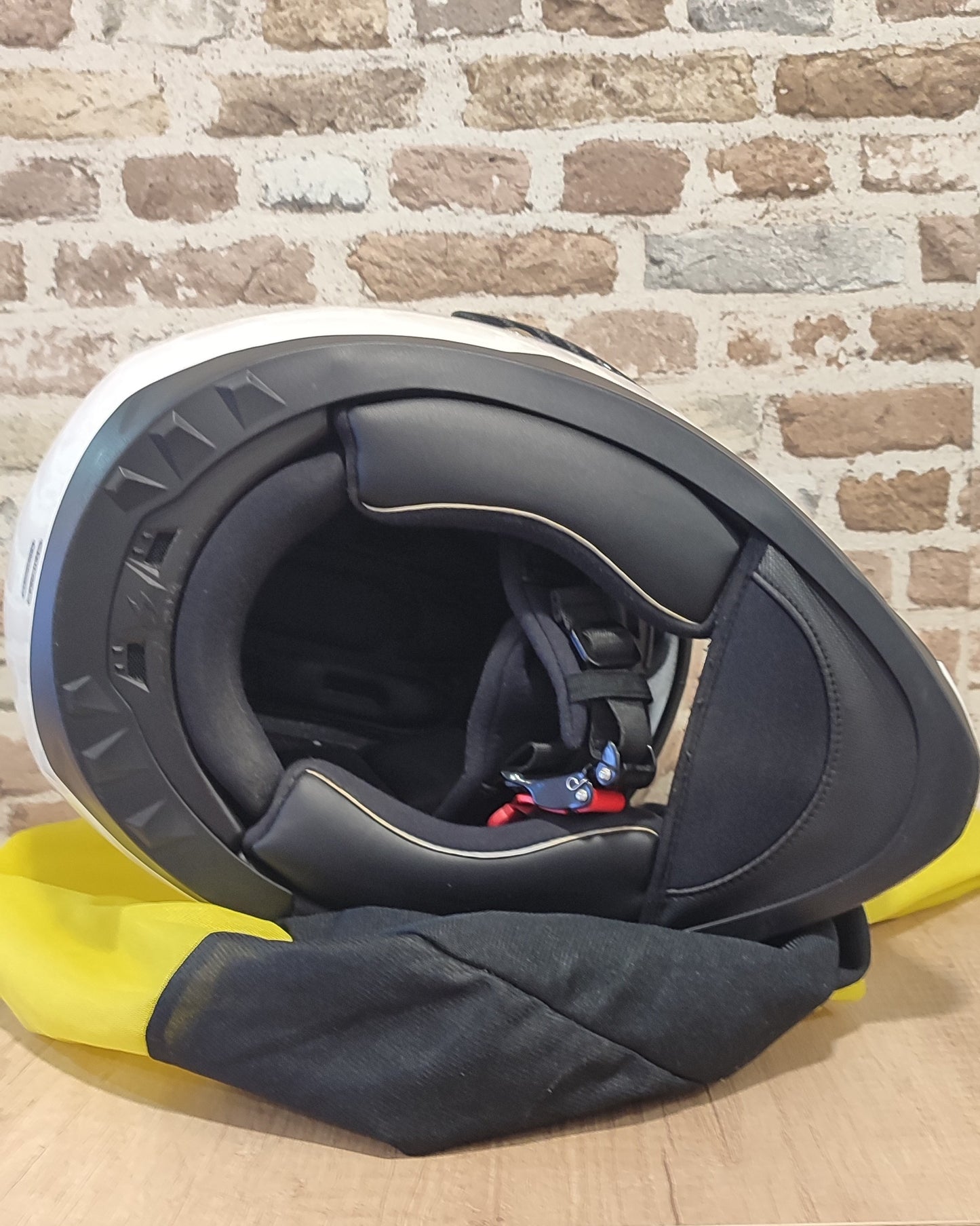 Casco Scorpion exo HX1