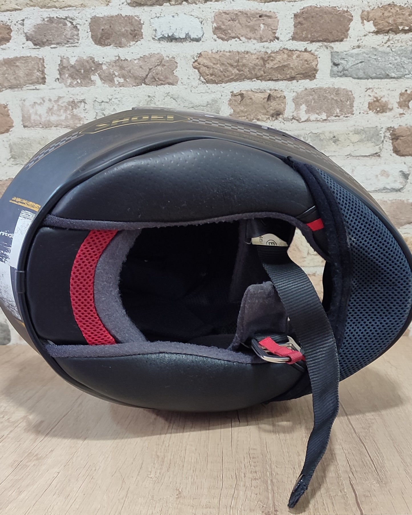 Casco Shoei NXR