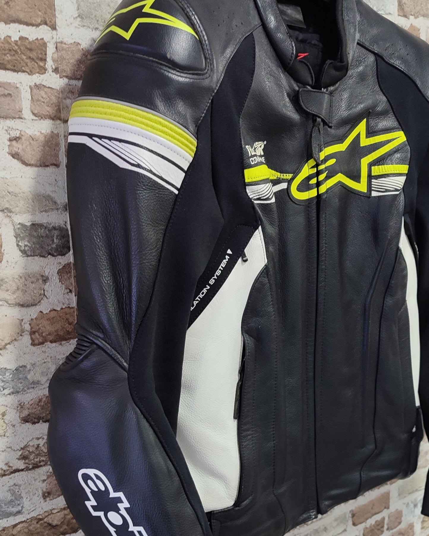 Chaqueta Alpinestars GP-R v2