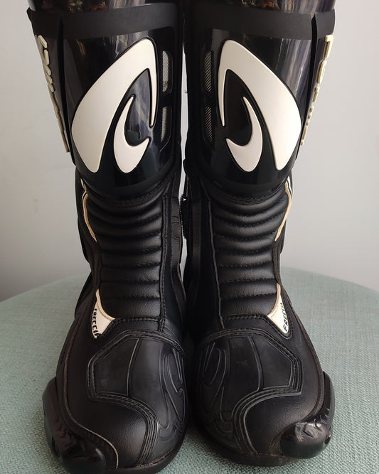 Botas Forma Freccia