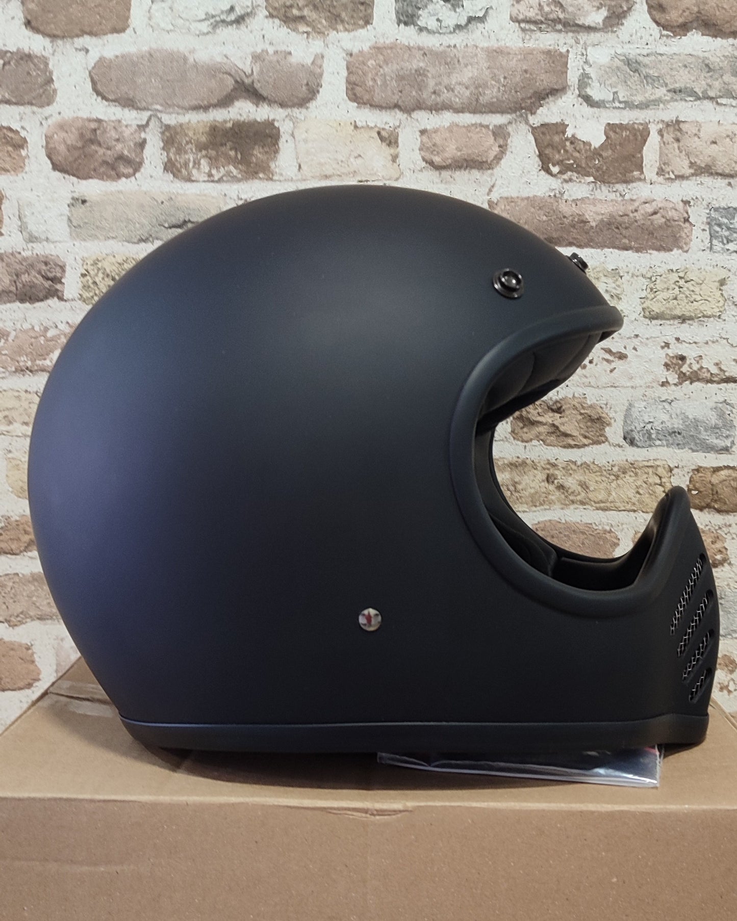 Casco DMD Seventyfive