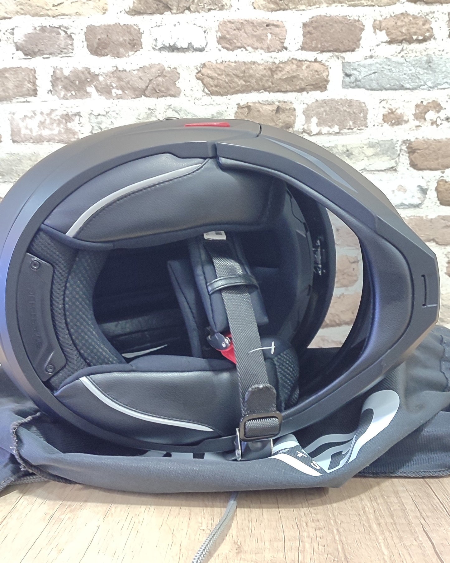 Casco HJC i20